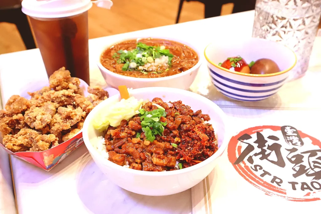 Taiwanese braised pork rice, fried chicken and beef noodle set